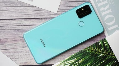 Представлен бюджетный и выносливый смартфон - Honor Play 9A