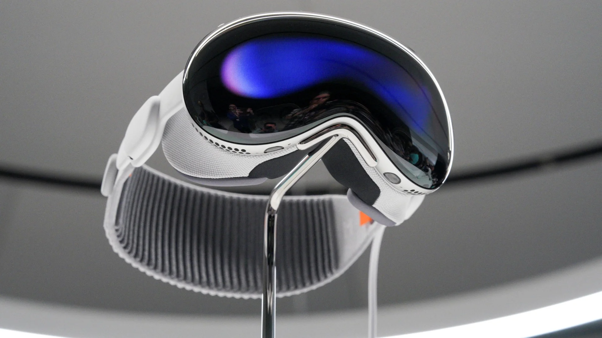 Apple Vision Pro Price Androidp1